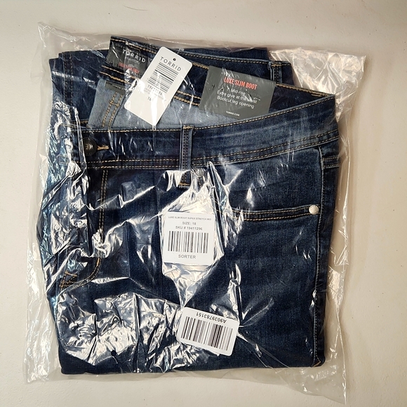 ❤️NWT VINTAGE TORRID JEANS - LUXE BOOT CUT - SUPER STRETCH DENIM - MID-RISE - Picture 10 of 15